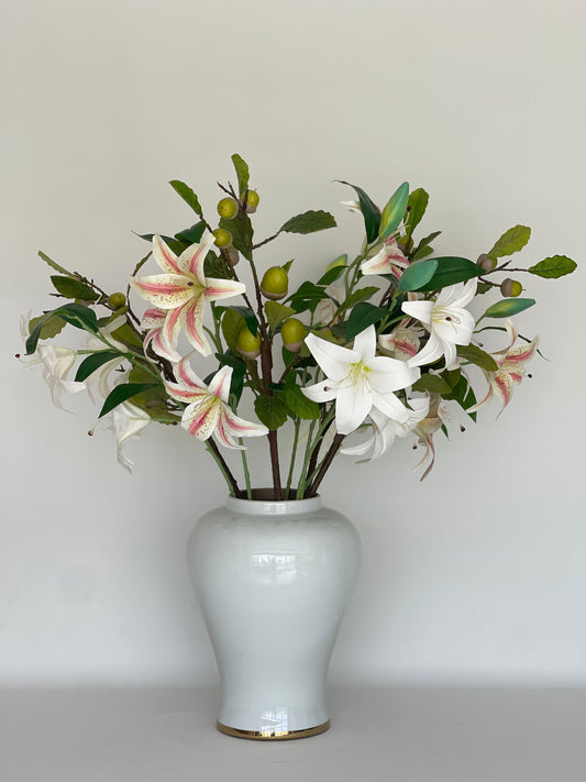 The Lily Bouquet